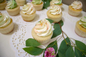 cupcakes at wedding shower