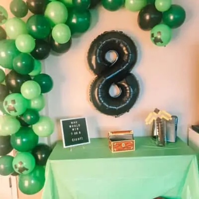 minecraft balloon garland for party